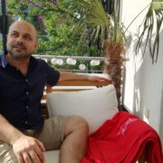 Domenico Gentile - Der gebürtige Pfälzer mit italienischen Wurzeln auf seinem Balkon im Mannheimer Norden.