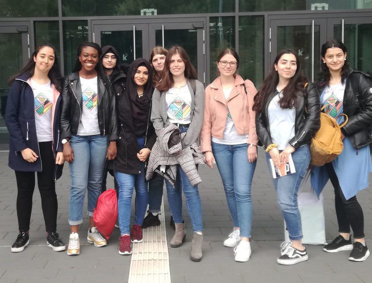 Die zehn Teilnehmerinnen des Seminars an der Friedrich-List-Schule haben monatelang geplant und organisiert.