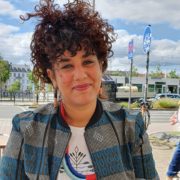 Asmaa Sbou beim Interview mit ILMA vor der Alten Feuerwache.