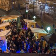 Die Holzhütten, die 2017 geklaut wurden, konnten 2018 dank Crowdfunding neu erbaut werden.