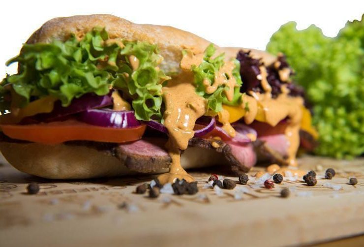 Die Sandwiches werden vor Ort zubereitet.