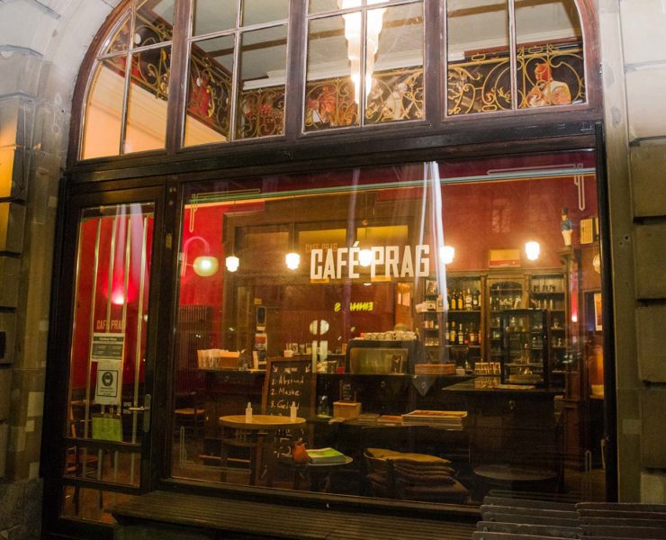 Von außen historisch stilvoll, von innen ein Juwel mit voller Geschichtskraft - das Café Prag in Mannheim. © Markus Mertens