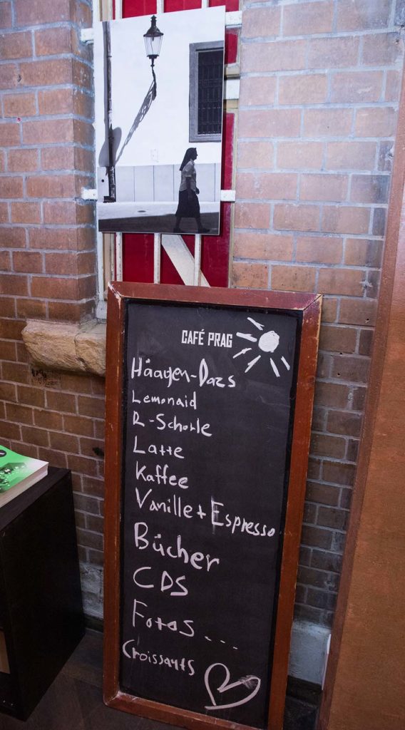 Kunst und Genuss sind im Café Prag immer ganz eng miteinander verbunden. © Markus Mertens