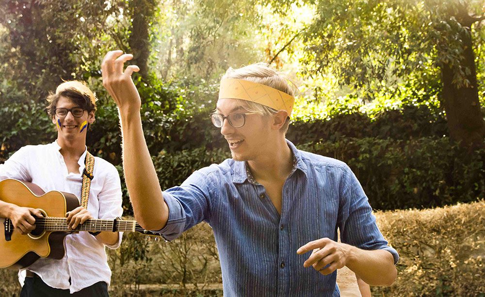 Henri (hinten) und Jan (vorne) kennen sich schon seit Kindertagen. © Alex Linß