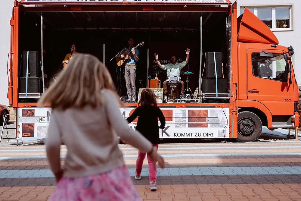 Larifari waren auch im Rahmen der Mannheim Music Week auf dem Musiktruck durch die Stadtteile Mannheims unterwegs. © Stadtmarketing Mannheim GmbH | Sebastian Weindel