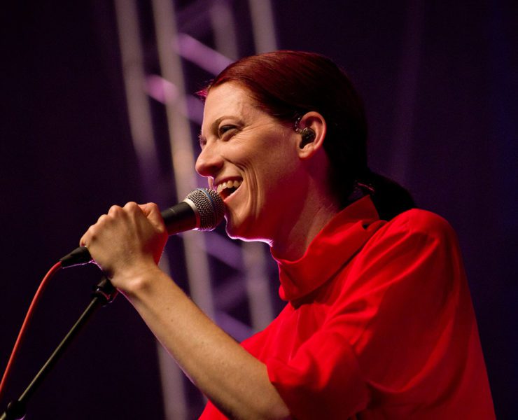 Kult beim Maifeld Derby - wenn Künstler wie Kat Frankie die Planken betreten, gibt es für die Menge meist kein Halten mehr. © Markus Mertens