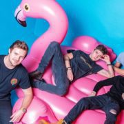 Die Mannheimer Band All That We Are: Bassist Simon Keller, Gitarrist Janis Müller, Leadsänger Léonard Schell und dem ehemaligen Drummer und Gast-Rapper Kade. (v.l.) Es fehlt Schlagzeuger Patrick Werner. © Filip Boban und All That We Are