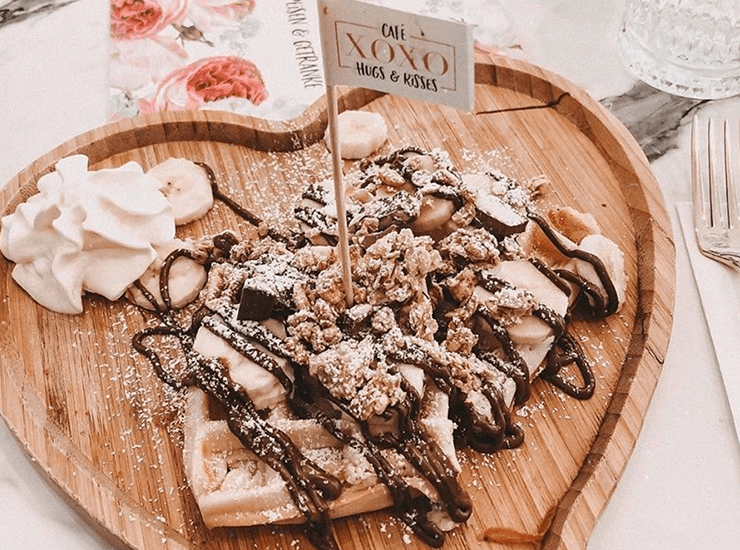 Hier wird nichts dem Zufall überlassen: Im Café XOXO Hugs & Kisses ist alles fototauglich und instagrammable. © Café XOXO