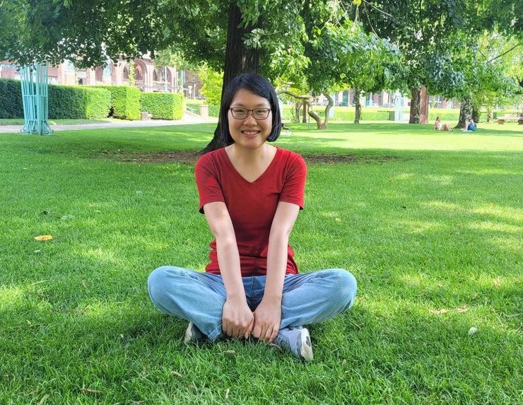 Thi Uyen Ninh dreht Kurzvideos über kleine Kulturschocks und lustige Begebenheiten, die sie als Vietnamesin in Deutschland erlebt. © Julia Brinkmann