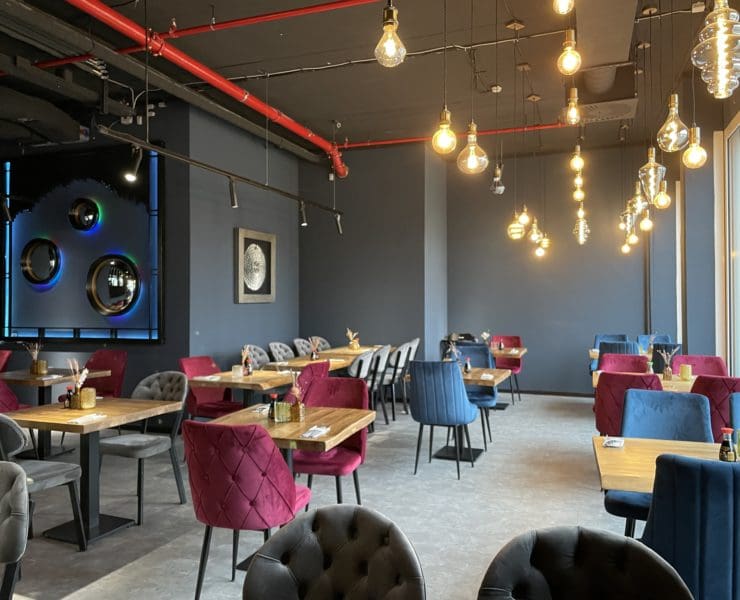 Bei leckerem Sushi und tollen Getränken, kann man den Besuch im Taumi voll und ganz genießen. © Vanessa Müller