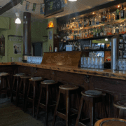 Das Fermac's ist ein authentisches Irish Pub mit großer Getränkeauswahl und Events. © Sophia Baum