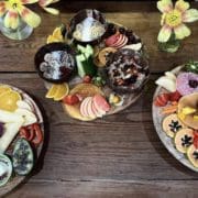 Ein Einblick in die tollen Frühstücksplatten. © Laura Schröder