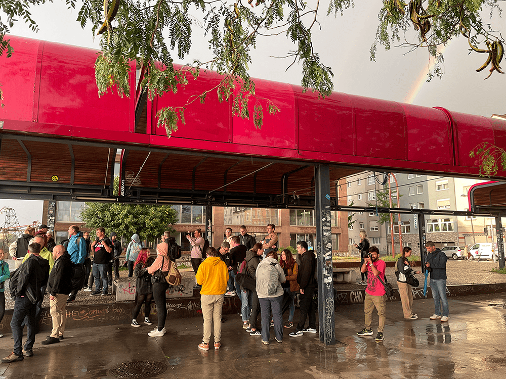 Der Quartiersplatz im Jungbusch war Treffunkt für die TeilnehmerInnen. © Stefanie Afisa