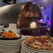 Leckere Pizza und Pasta beim PAPI Laboratorio. © Jana Hartmann