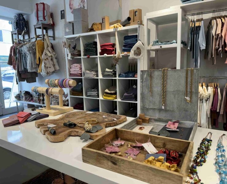 Ausgewählte Accessoires für den perfekten Look. © Lea Blaschko