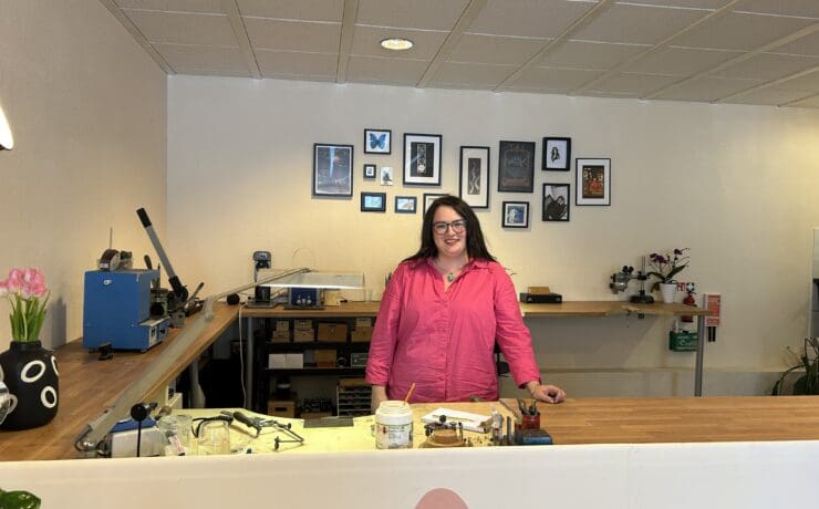 Inhaberin und Goldschmiedin Michelle. © Vanessa Müller