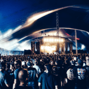 Das 8. Zeltfestival Rhein-Neckar findet vom 5. bis 30. Juni 2024 im Palastzelt auf dem Maimarktgelände statt. © Thorsten Dirr