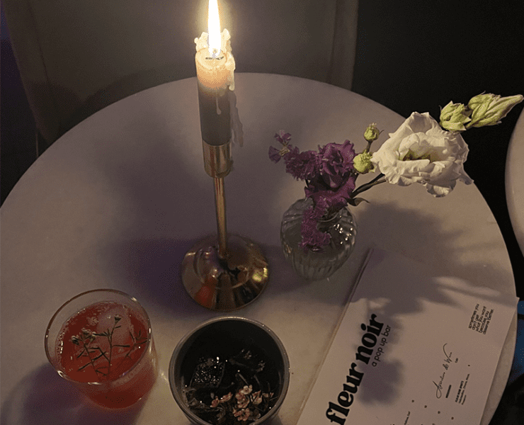 Fleur Noir vereint die gemütliche Atmosphäre von LaPetite und die hochwertigen Drinks von Kaizen. © Jana Hartmann