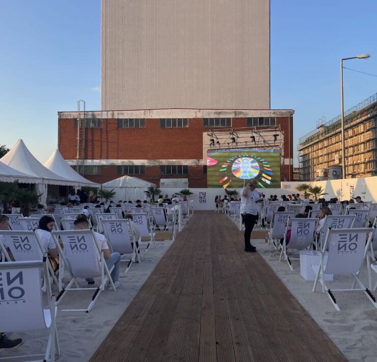 Strandfeeling in der Stadt bei der Neon Beach Bar in Mannheim. © Jana Hartmann